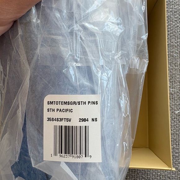 Michael Kors Small Pratt Tote in Pacific Blue – Brand New With Tags - Picture 5 of 16